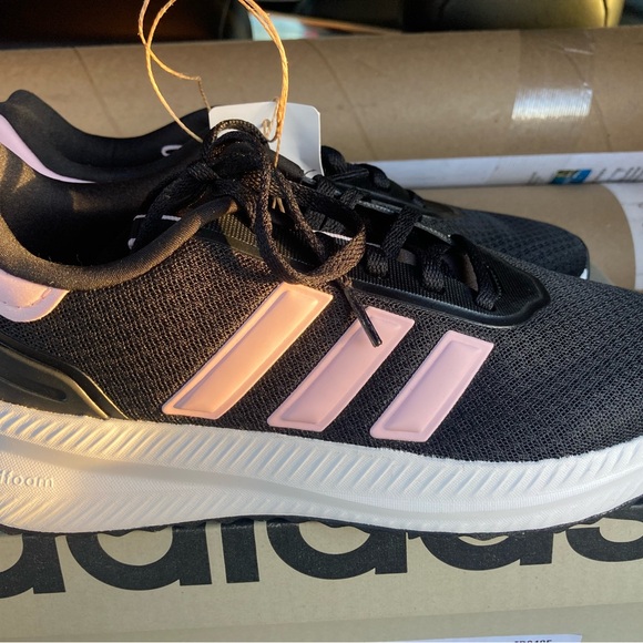 Adidas running shoes - Picture 2 of 4